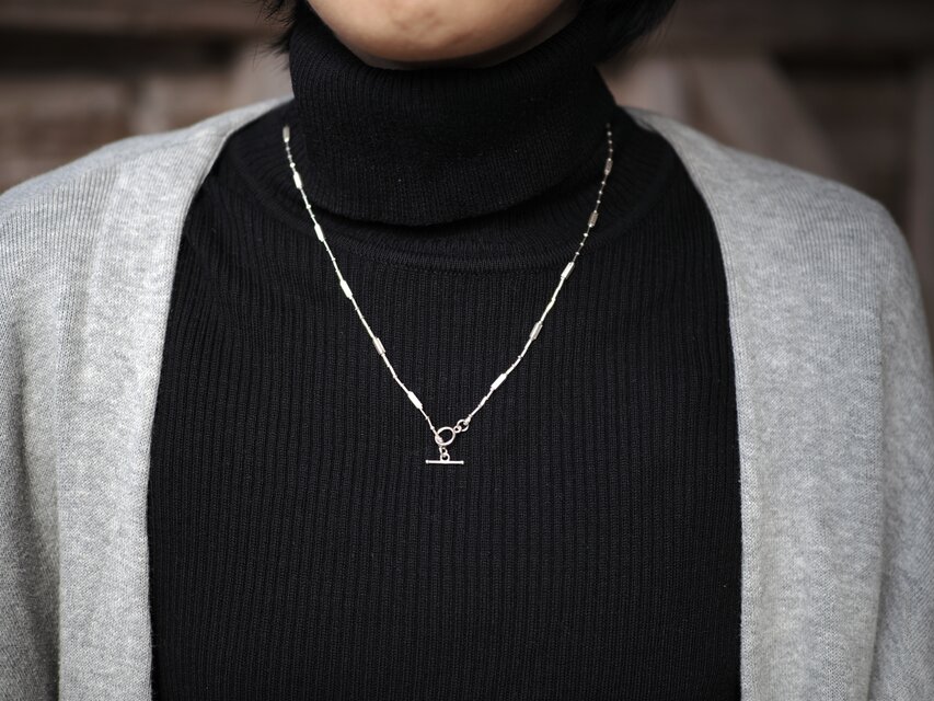 -Karensilver- mantel necklace