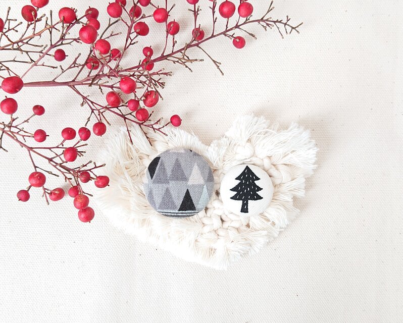 ★くるみボタンブローチ★