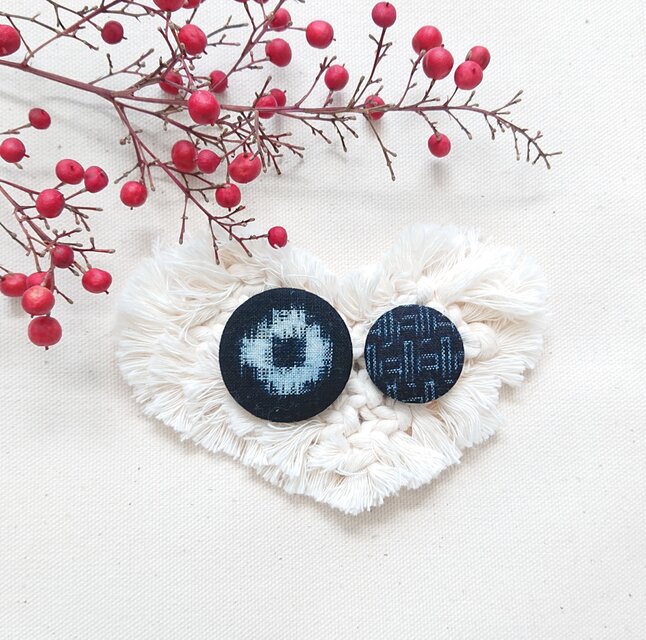 ★くるみボタンブローチ★