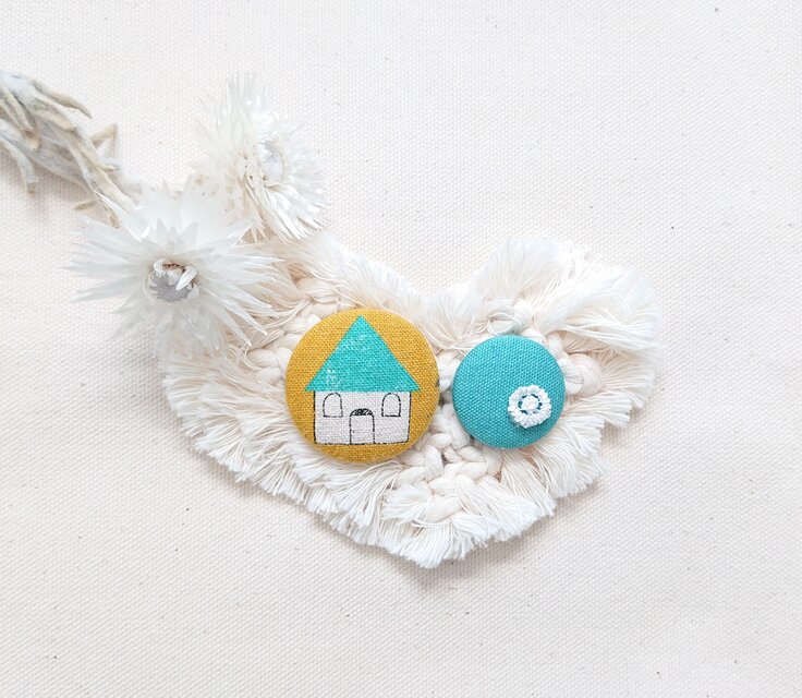 ★くるみボタンブローチ★