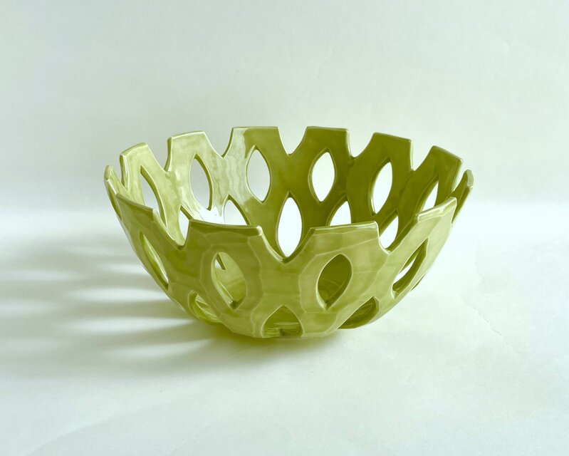 フルーツボウル 菓子鉢（グリーン）Fruits bowl (green) 陶磁器製