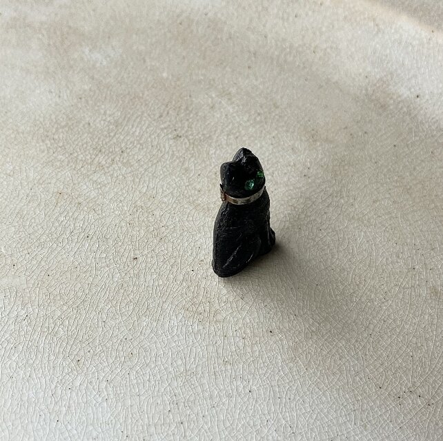 黒猫・チェコガラスブローチ★ヴィンテージ・猫・★ブラック★アンティーク★ 黒猫・チェコガラスブローチ☆ヴィンテージ・猫・☆ブラック