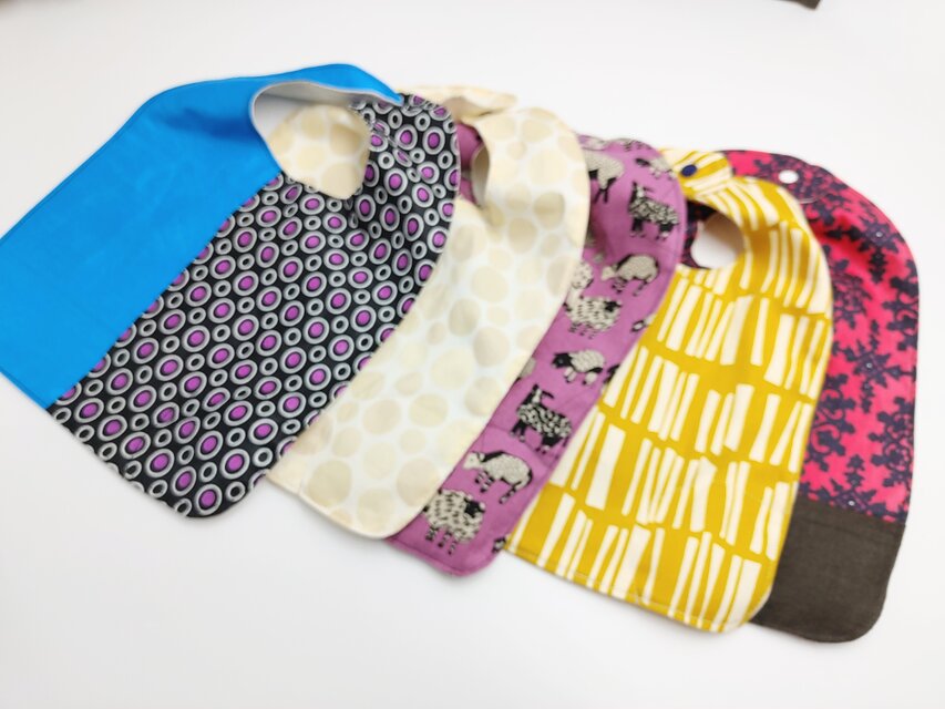 押し笛付きスタイ　大