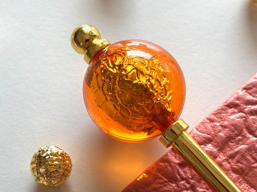 かんざし　飴玉の様なシルバーホイール入りビーズ　オレンジ　一本挿し　一本簪　涼しげ　透明　クリア　春夏秋