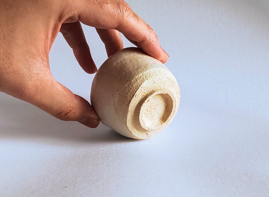 美濃焼]おちょこ しっとりとした白志野ぐい呑み 晩酌を盛り上げる陶器