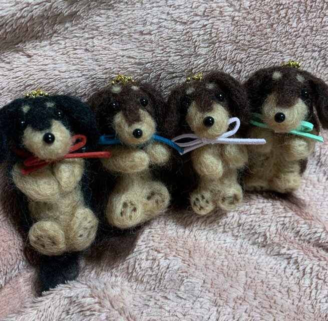 羊毛フェルト  ミニチュアダックス〔お値下げ中〕 注文制作 羊毛フェルトミニチュアダックス | iichi 日々の暮らし