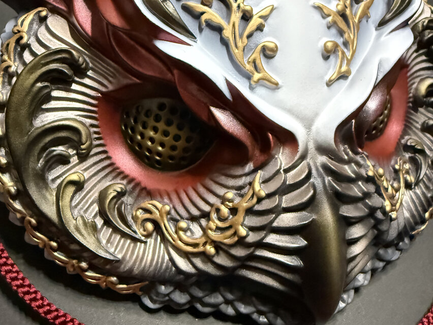 梟面 Gothic Ver.（White×red） | iichi 日々の暮らしを心地よく