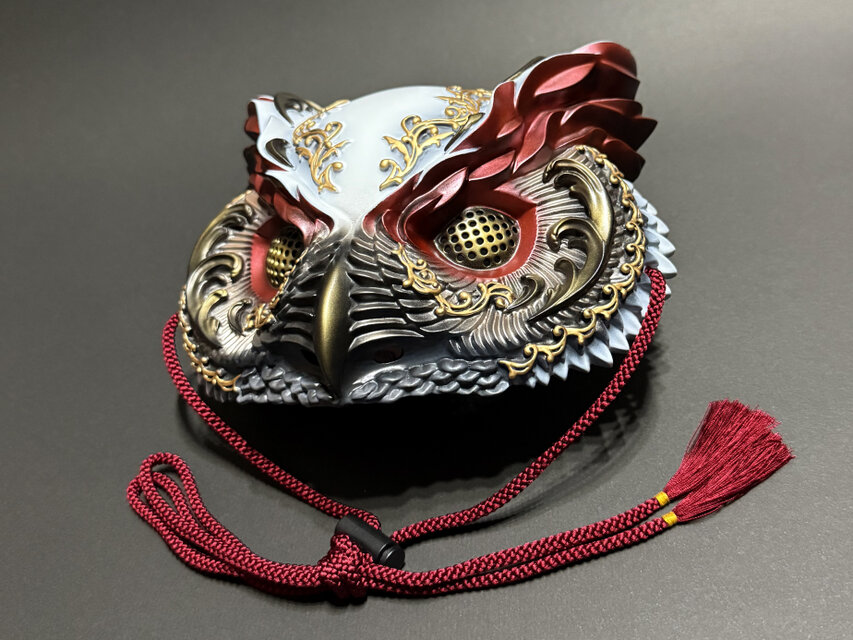 梟面 Gothic Ver.（White×red） | iichi 日々の暮らしを心地よく