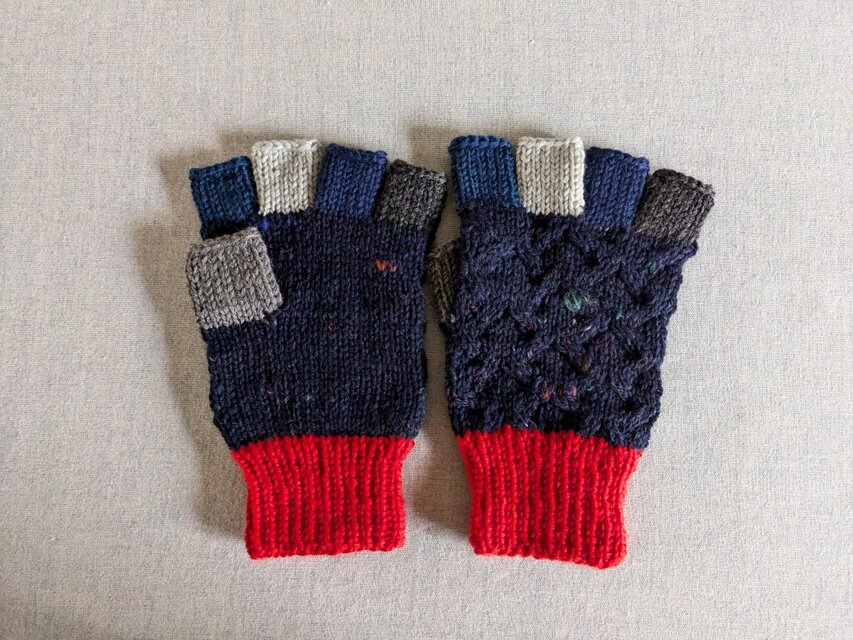 ✳ナナイロ手袋✳指先なし手袋(女性用M〜Lサイズ)