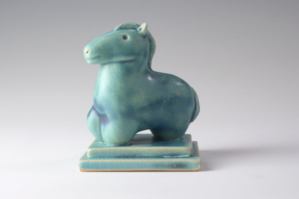 akihitomi様専用 仲良し馬さん親子♪ 干支の置物 2025年最新】白馬置物