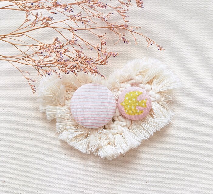 ★くるみボタンブローチ★