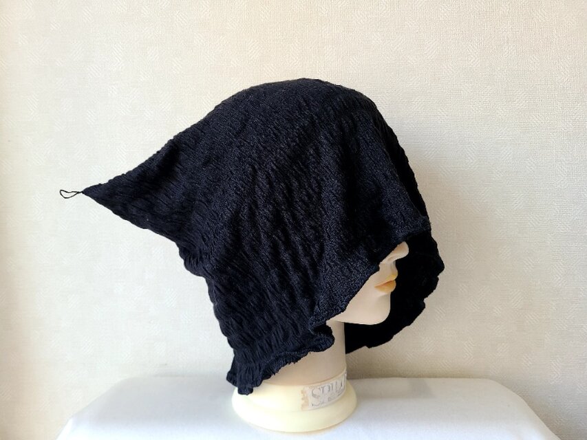 魅せる帽子☆ゆるゆるスッポリ!?自遊自在な頭巾風ワッチ～ブラック