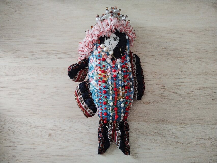 人魚　レッドラインフリル