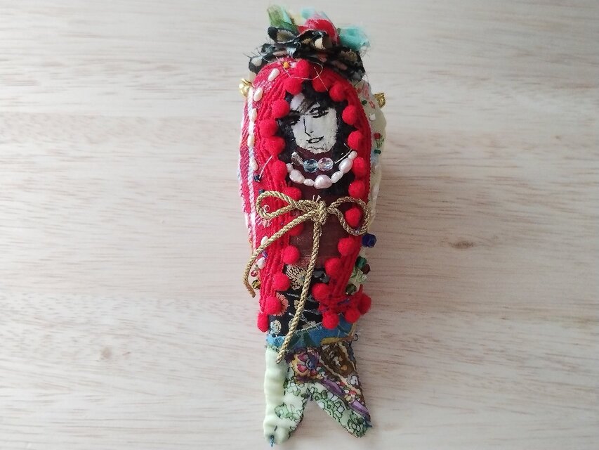 浅瀬の人魚　薄緑の花