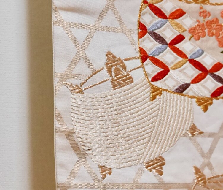 美品レア物タペストリー300個以上宝石と金糸刺繍絨毯 豪華一点物　ドバイ貴族 美品レア物タペストリー300個以上宝石と金糸刺繍絨毯 豪華一点物