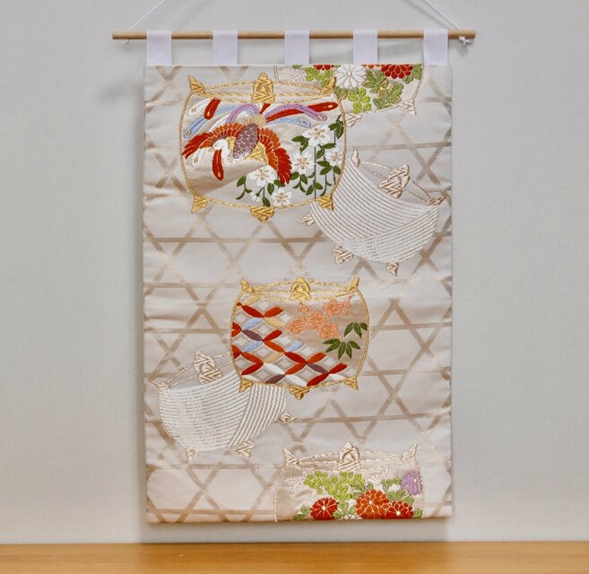 帯タペストリー 糸車 | iichi 日々の暮らしを心地よくするハンドメイド