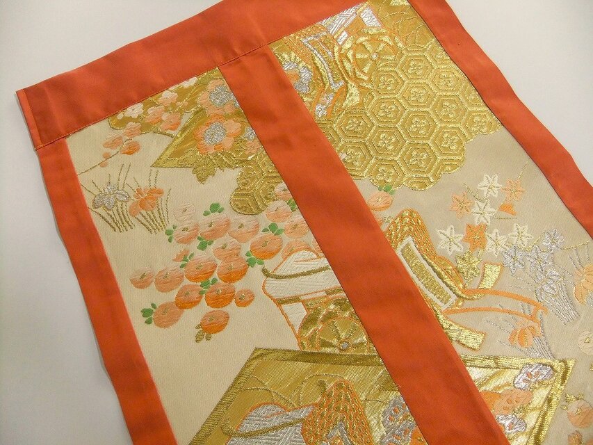 16)2165】40×69cm/花と御所車文様/テーブルセンター/和風・帯リメイク