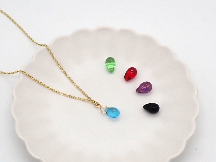 《５色から選べる》しずくビーズネックレス②