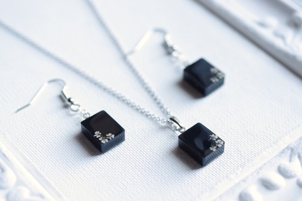 リリィ様おまとめ。レジン ペンダント リリィ様おまとめ。レジン ペンダント