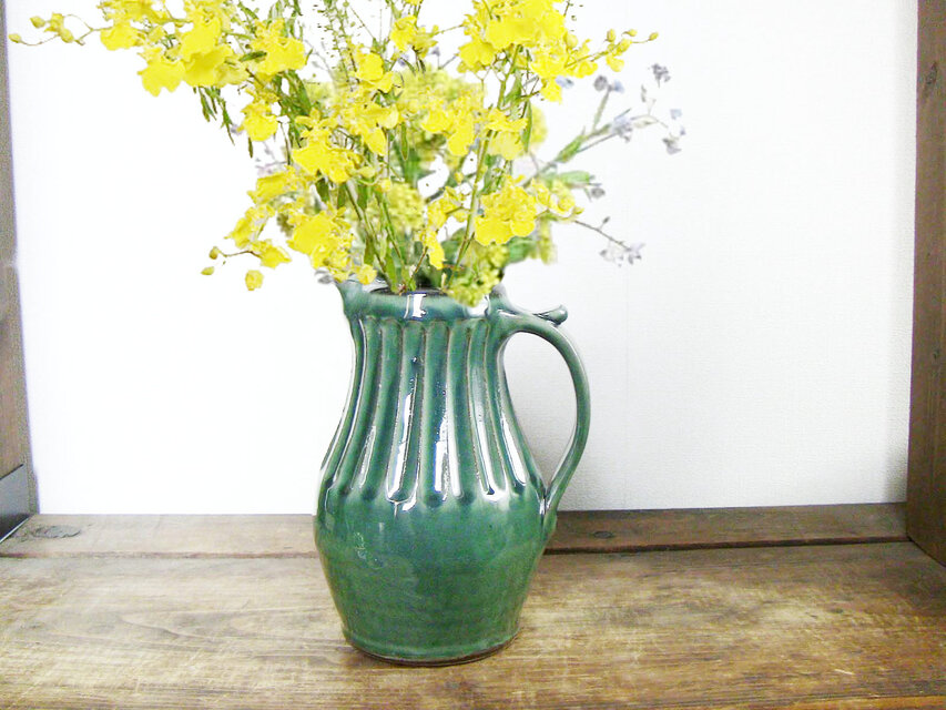 しのぎ手ピッチャー（織部）18cm／オーダー可