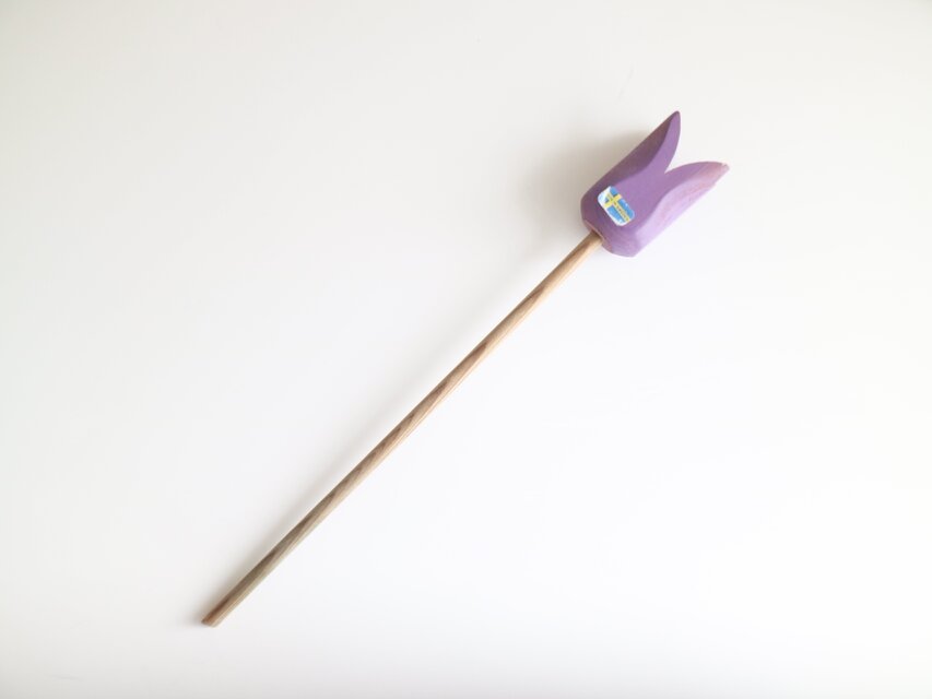 スウェーデンで見つけた木製チューリップ No.5592 | iichi 日々の