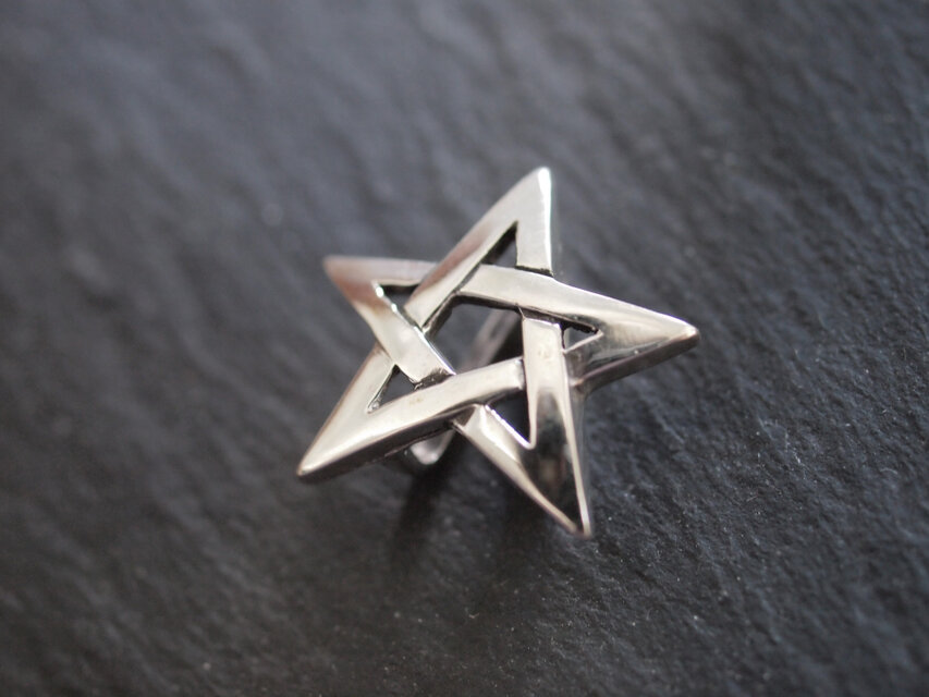 ドーマンセーマンの帯留