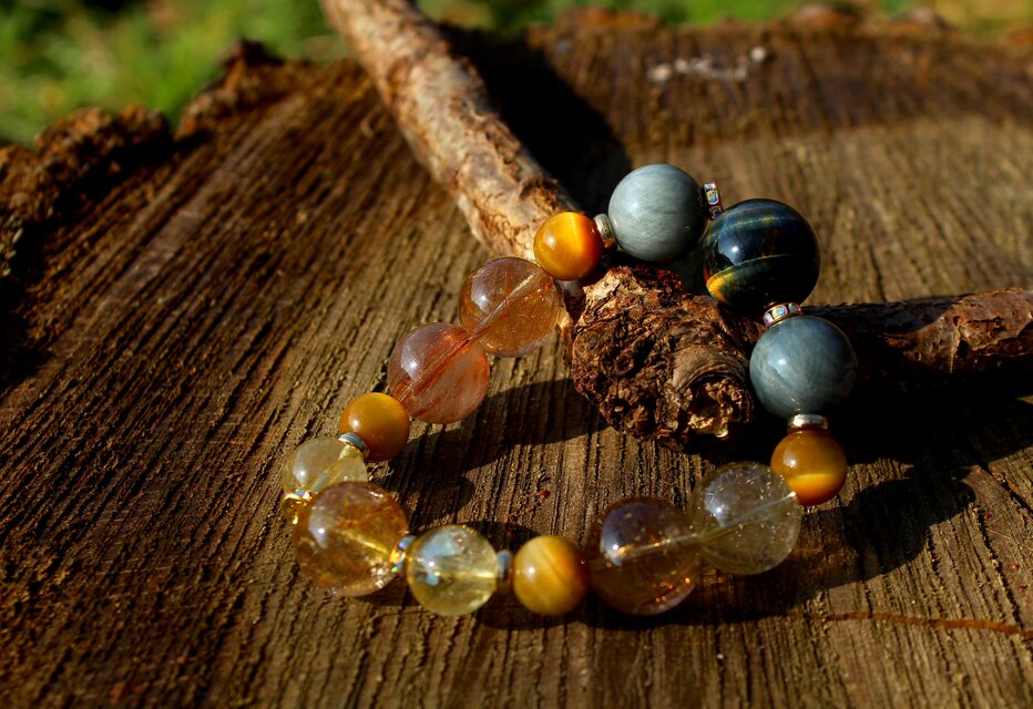 ホークスアイ18ミリ　ゴールデンコパールチル　シトリン　タイガーズアイ  財運、富と財産、仕事の成功