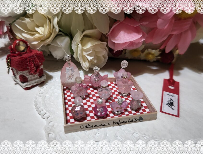 ミニチュア香水瓶 アリスからの贈り物  パフュームミニチュアボトル Alicebottle10個＆トレー＆ミニ栞 5