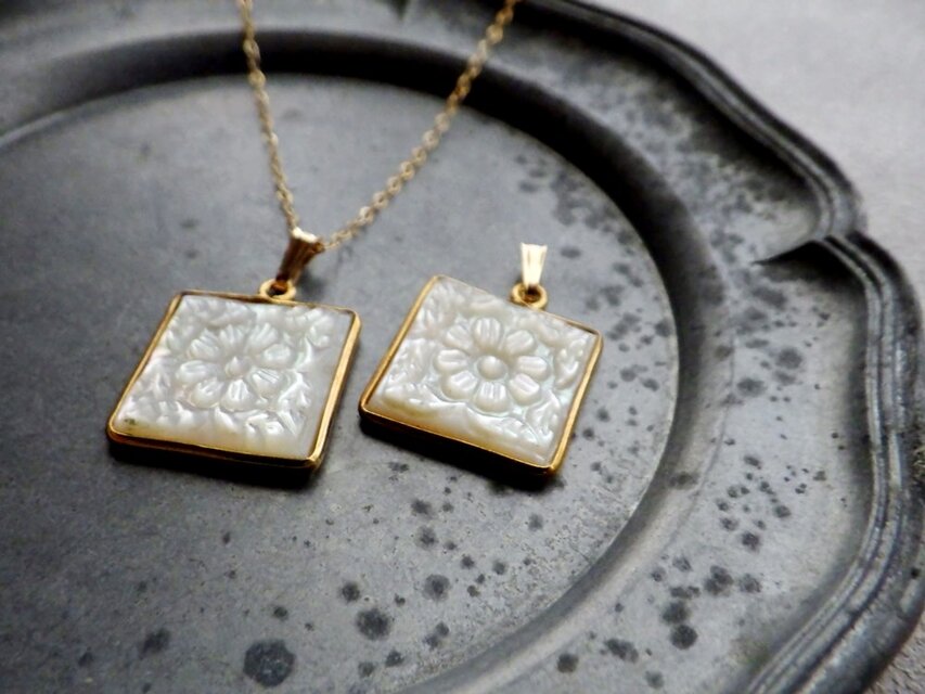 CREDIT SUISSE プレート型 ネックレス　ペンダント 遺品整理 プレート ペンダント ネックレスCREDIT SUISSE 遺品整理 K18GP