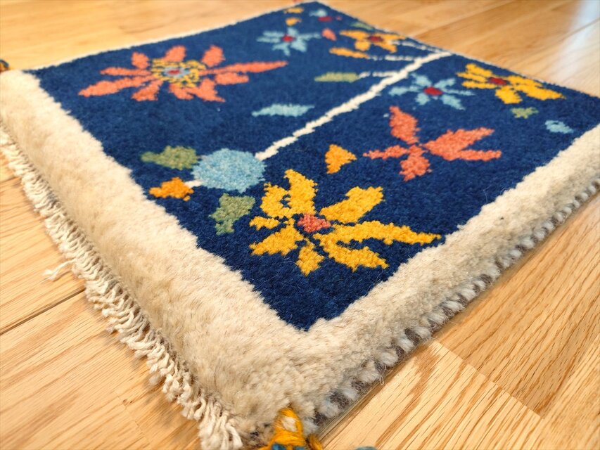 ペルシャ ギャッベ ミニマット 40x38㎝ 花 紺色 T5393G | iichi