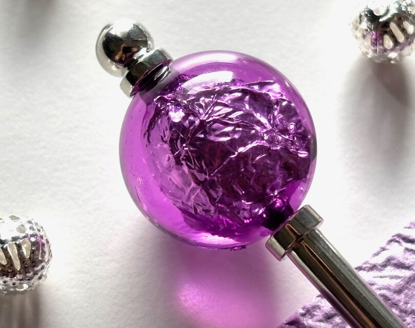 かんざし　飴玉の様なシルバーホイール入りビーズ　濃紫　パープル　一本挿し　一本簪　涼しげ　透明　クリア　夏