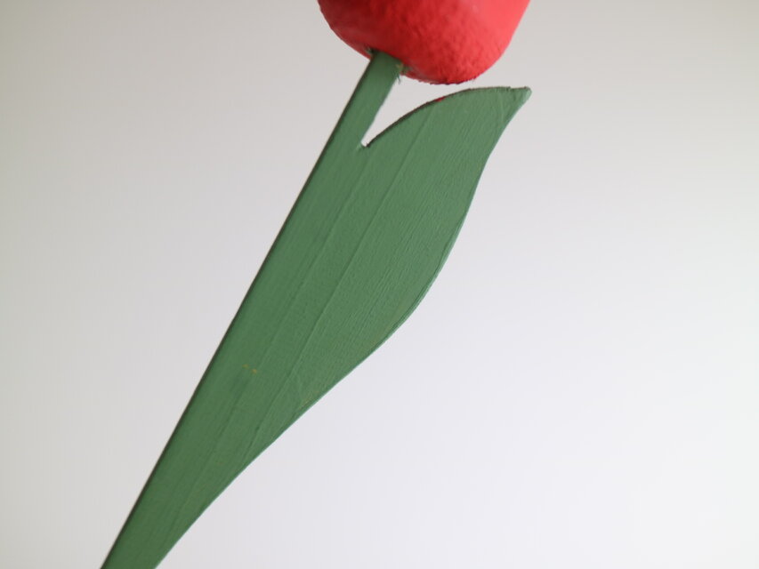 北欧　木製チューリップ　スウェーデン　ヴィンテージ スウェーデンで見つけた木製チューリップ &葉っぱ No.5117