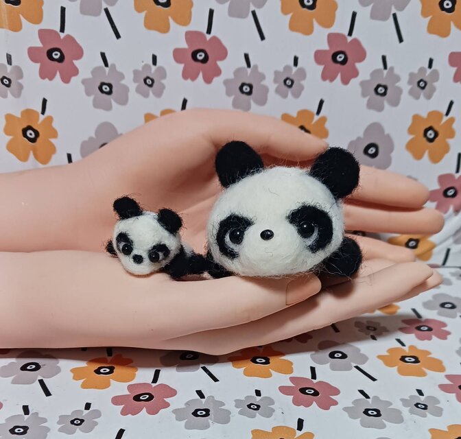 羊毛フェルト パンダ親子 ブルーの布団セット | iichi 日々の暮らしを