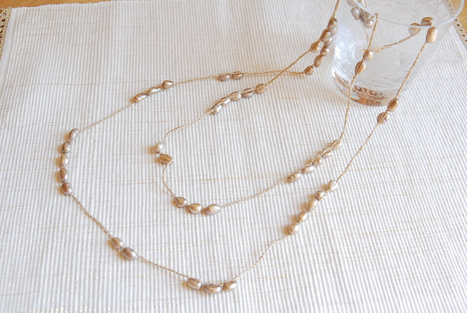 ゴールドバロックパールのクロシェネックレス　