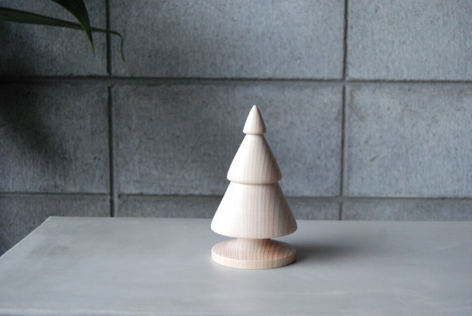 ひのきのクリスマスツリーⅡ 3段スリム | iichi 日々の暮らしを