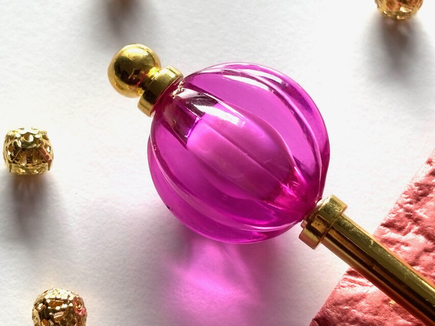 かんざし　ほおずきの様な２トーンカラービーズ　紫　パープル　鬼灯　ホオズキ　一本挿し　一本簪　ゴールド　春夏