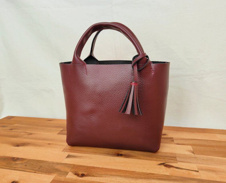 姫路レザー】手縫いのミニトートバッグ（コンパクト/シンプル/メンズ