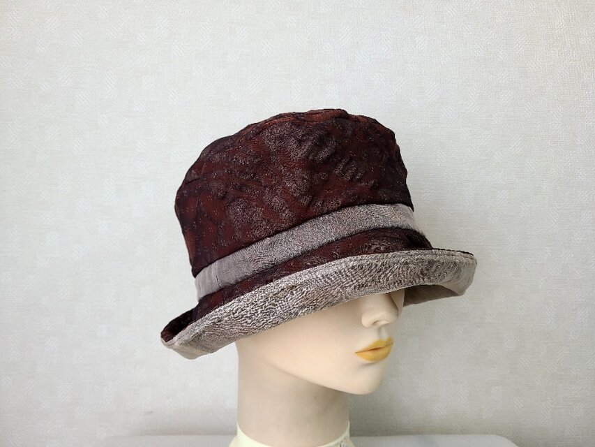 魅せる帽子☆軽さが魅力♪プリント柄とオーガンジーのバイカラークロッシュ～ブラウン