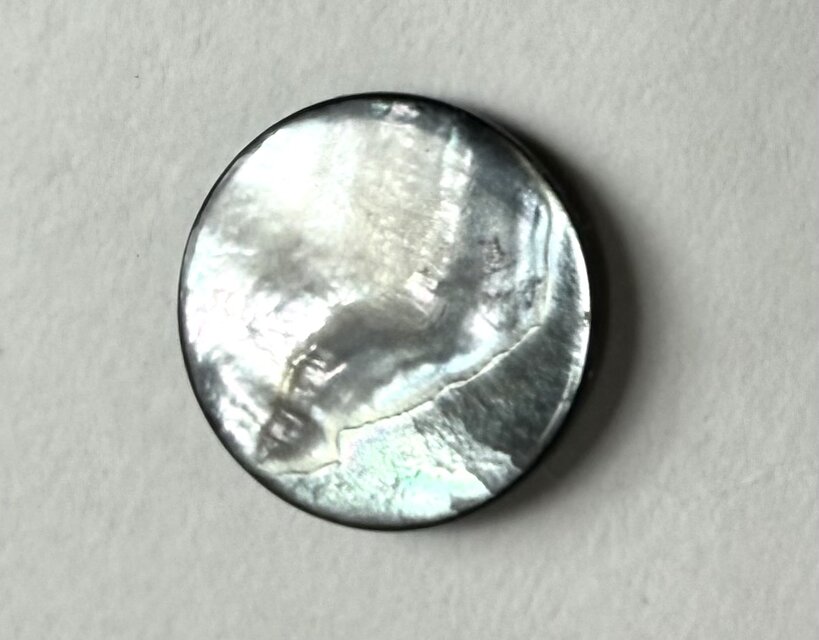 フランス製 ビンテージ 25mm mother of pearl 大きい天然貝 ピン