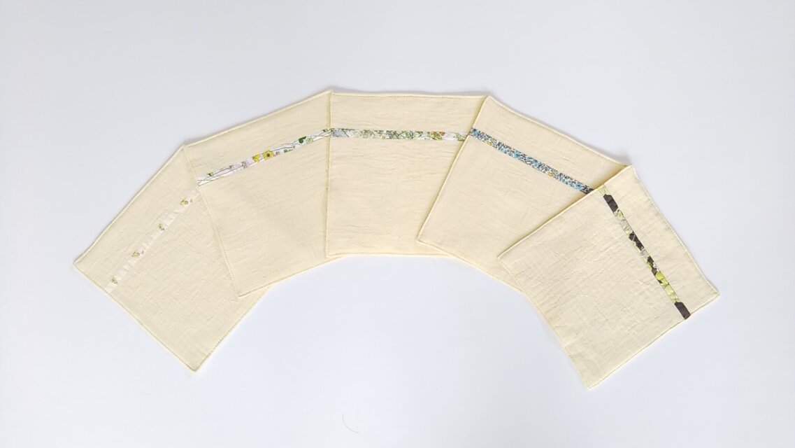 ハンカチ リバティ ステッチカスタード 約20cm角 5枚組 ②