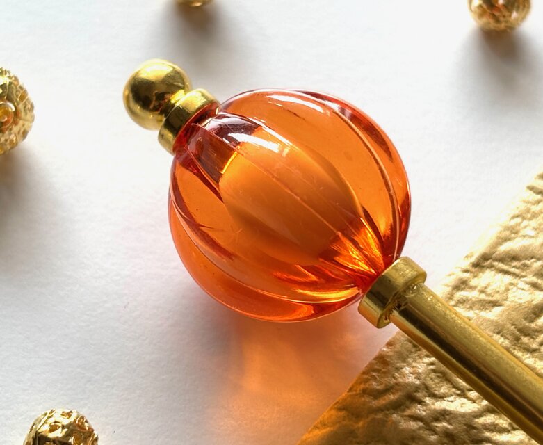 かんざし　ほおずきの様な２トーンカラービーズ　オレンジ　鬼灯　ホオズキ　一本挿し　一本簪　ゴールド　春夏