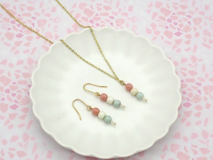 お花見だんごネックレス＆ピアス／イヤリングセット