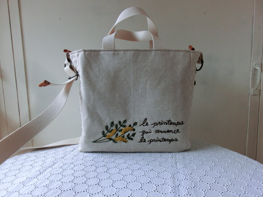 ハンドメイド手刺繍バッグ Yahoo!オークション - ハンドメイド 手刺繍 フラワー トート