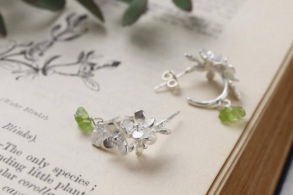 清流　花わさびのブーケ ピアス/イヤリング