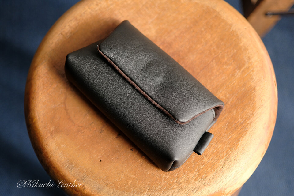 《WATERPROOF LEATHER》コンパクトカメラ用レザーカメラケース　Regular　ブラック