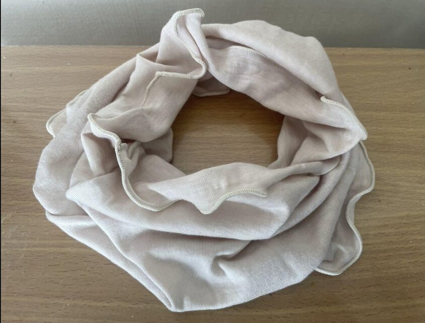 手染めさらさらすべすべ肌感綿シルクピンクグレージュネックウォーマー