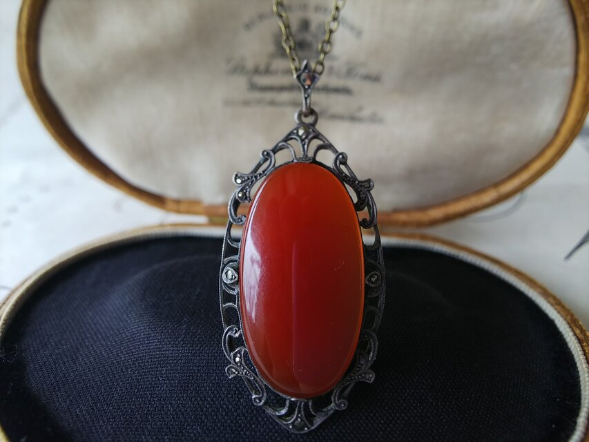 アンティーク　カーネリアン（31×16㎜）／マーカサイト Edwardianネックレス