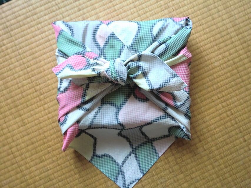 着物リメイク　　風呂敷　(大)　　G51