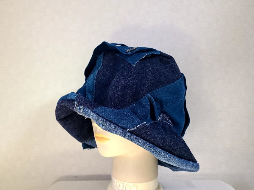 魅せる帽子☆【RAGS☆MAGIC 】ユーズドデニムのリメイククロツシュ～ネイビー