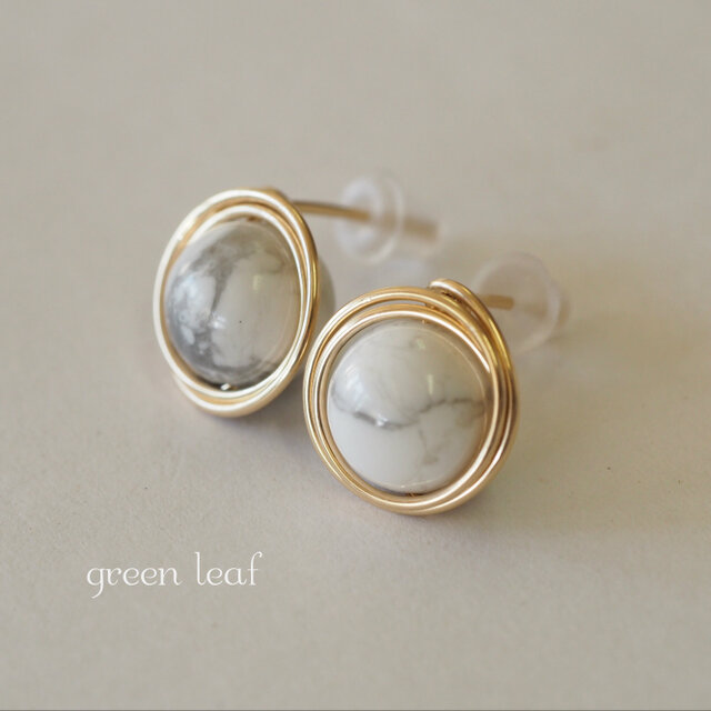 14kgf＊ハウライトの大きな一粒ピアス